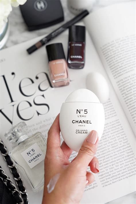 handcreme chanel no 5|Chanel hydration on hand set.